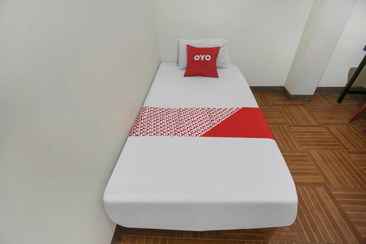סמרינדה Oyo 90825 Hotel Lizha 2 מראה חיצוני תמונה